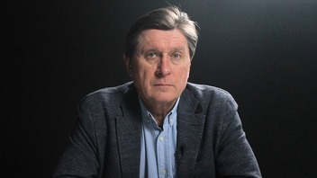 Политолог Владимир Фесенко рассказал, почему Зеленский заменил Богдана на Ермака, что изменится с этим назначением, а также объяснил, почему падает рейтинг президента
