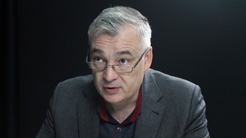 План Зеленского провести выборы на Донбассе осенью выглядит сомнительно, а хорватский сценарий совместного патрулирования границы невозможен в Украине