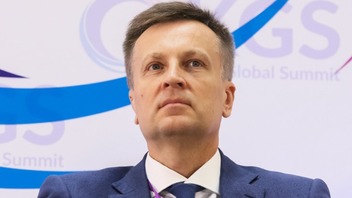 Нардеп Валентин Наливайченко рассказал Апостроф TV о делах Юрченко, вагнеровцев и о том, как запустить экономику Украины